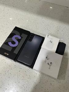 Samsung S21 128GB – Unlocked – Like New w/ AirPods & Charger