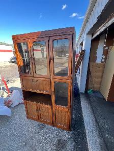 Free delivery used beautiful Vintage  Cabinet with Glass Doors - Photo 6
