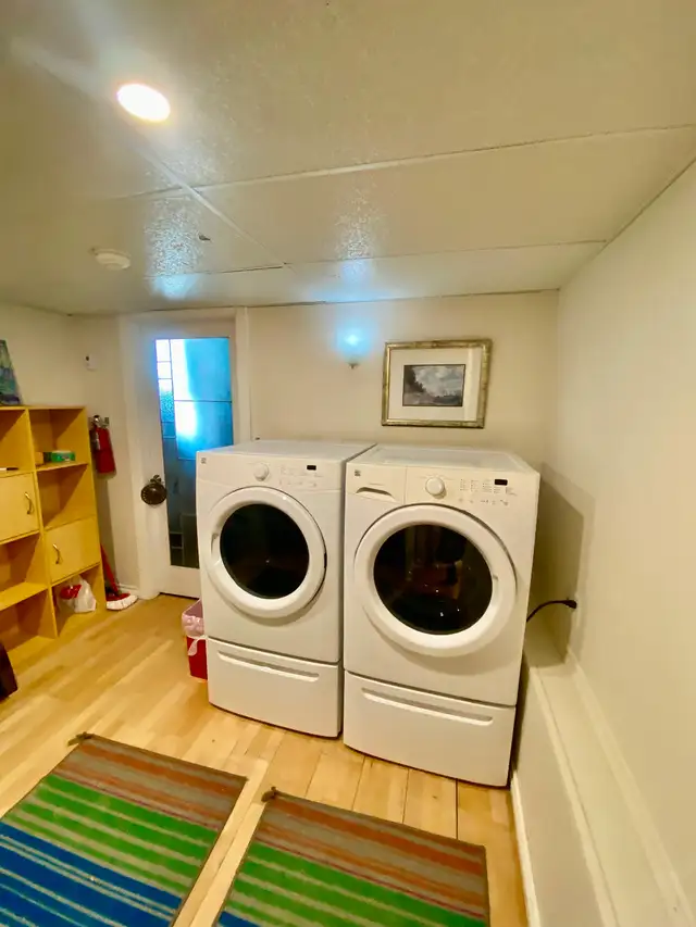 NAIT/Kingsway/ Furnished Studio BACH APT/Monthly - Photo 7