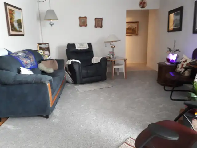 Room for Rent - Photo 3