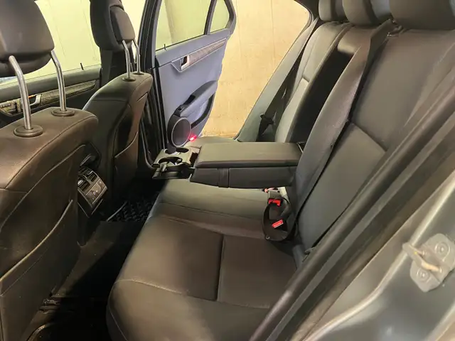 2008 Mercedes Benz C350, - Photo 7