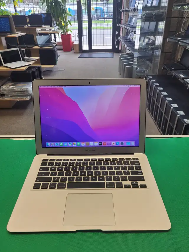 Laptop MACBOOK AIR 13 Pouce (2017) Comme neuf