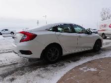 2021 Honda Civic Sedan EX, LOADED! - Photo 10