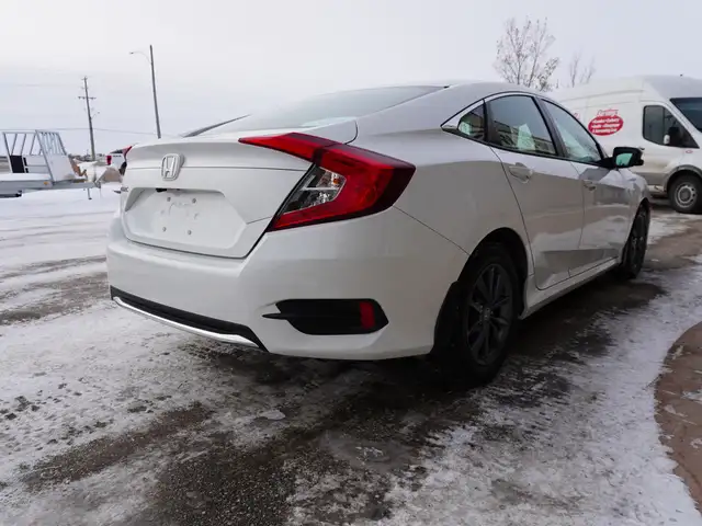 2021 Honda Civic Sedan EX, LOADED! - Photo 11