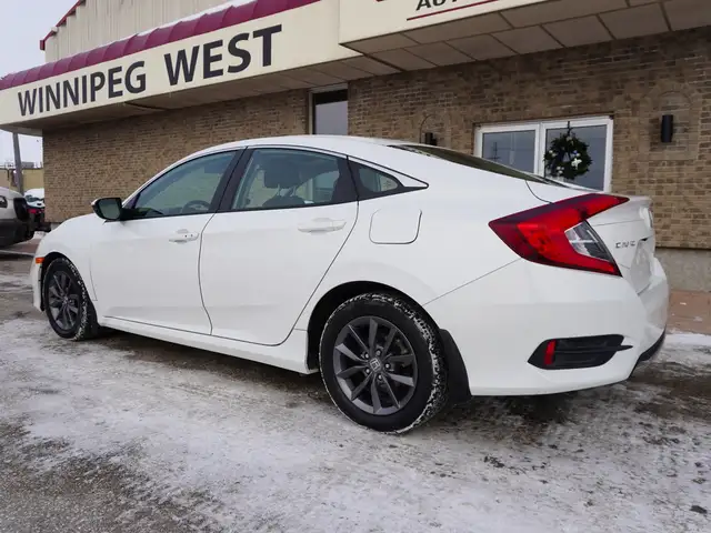 2021 Honda Civic Sedan EX, LOADED! - Photo 13
