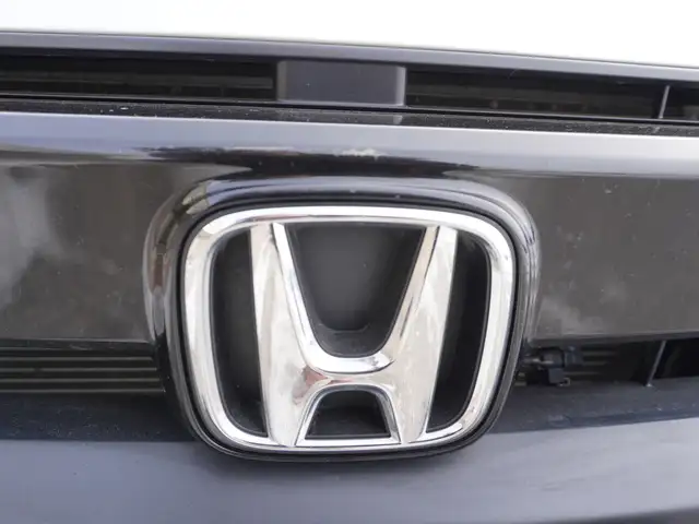 2021 Honda Civic Sedan EX, LOADED! - Photo 20