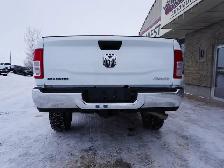 2023 Dodge Ram 2500 BIG HORN, BUCKETS & CONSOLE W/NEW SNOW-WAY P - Photo 15