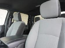 2023 Dodge Ram 2500 BIG HORN, BUCKETS & CONSOLE W/NEW SNOW-WAY P - Photo 33