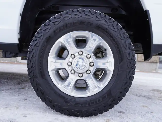 2023 Dodge Ram 2500 BIG HORN, BUCKETS & CONSOLE W/NEW SNOW-WAY P - Photo 63