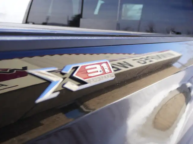 2023 GMC Sierra 1500 LOADED X31 SUNROOF LEATHER BUCKETS & CONSOL - Photo 28