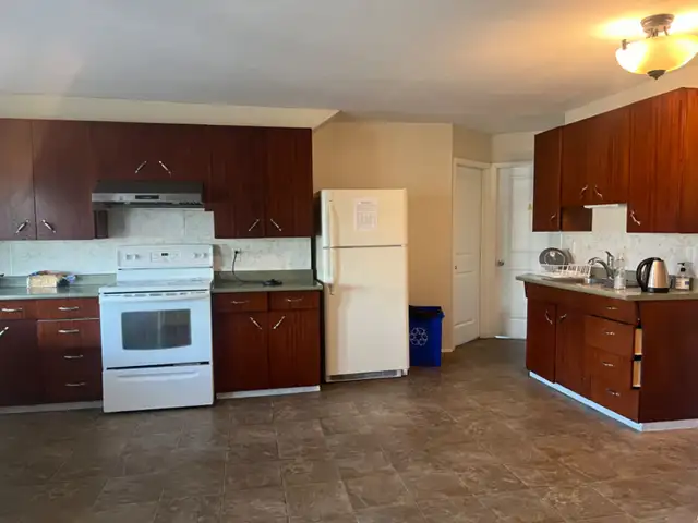 a montain view bachelor near UBCO,Walmart for rent - Photo 9