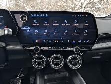 2026 Chevrolet Blazer EV AWD LT- Panoramic Sunroof - Photo 23