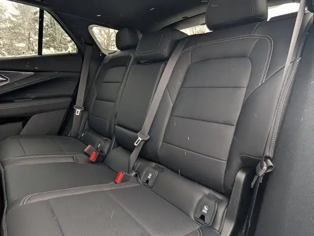 2026 Chevrolet Blazer EV AWD LT- Panoramic Sunroof - Photo 29