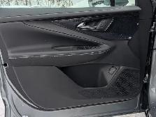 2026 Chevrolet Blazer EV AWD LT- Panoramic Sunroof - Photo 32