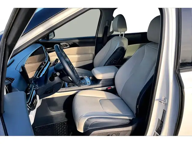 2025 Kia Carnival PLUS | LEATHER | NAV | DUAL SUNROOF | - Photo 14