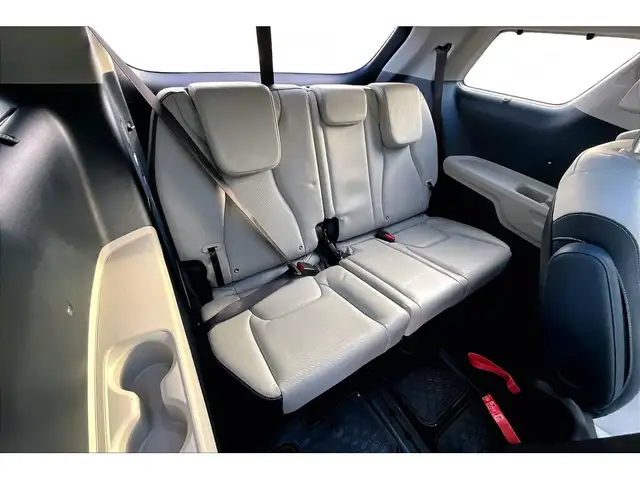 2025 Kia Carnival PLUS | LEATHER | NAV | DUAL SUNROOF | - Photo 22