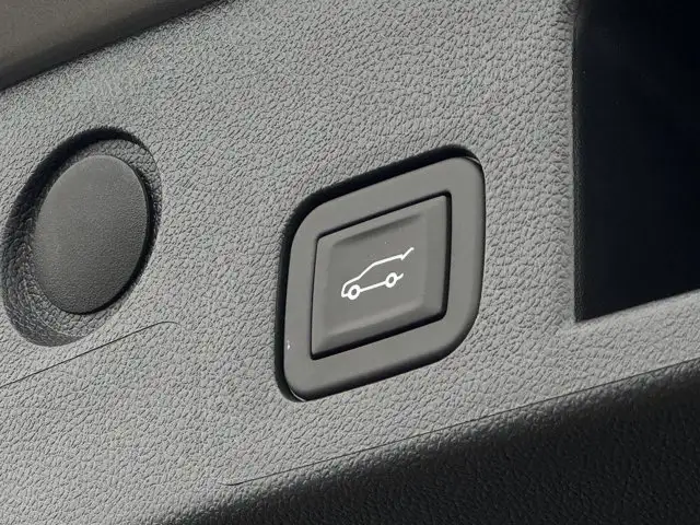 2026 GMC Terrain AWD Denali- Trailering Pkg - Technology Pkg - Photo 14
