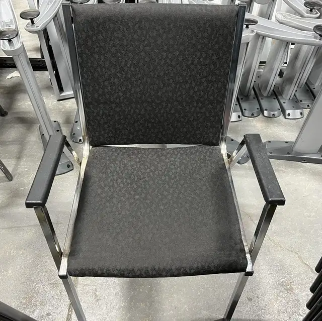 Global Guest Chair-Used Chair-Call/Visit Us Now!