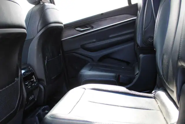 2024 Jeep Grand Cherokee Limited 7 Passenger - Photo 10