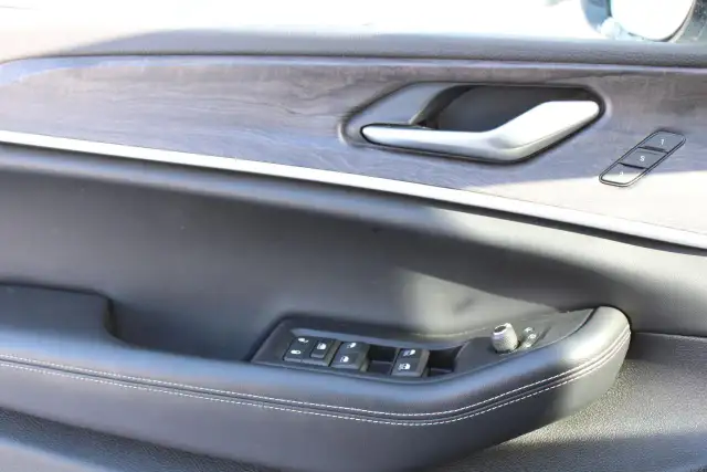 2024 Jeep Grand Cherokee Limited 7 Passenger - Photo 12