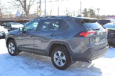 2025 Toyota RAV4 XLE - Photo 6