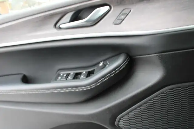 2024 Jeep Grand Cherokee Limited 7 Passenger - Photo 9