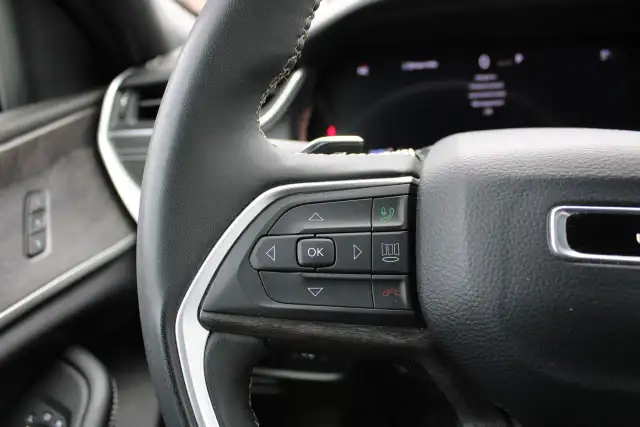 2024 Jeep Grand Cherokee Limited 7 Passenger - Photo 11