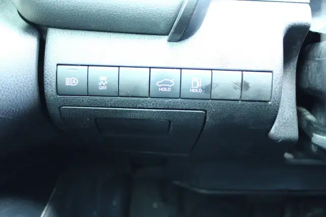 2020 Toyota Camry XLE - Photo 14