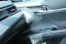 2020 Toyota Camry XLE - Photo 16