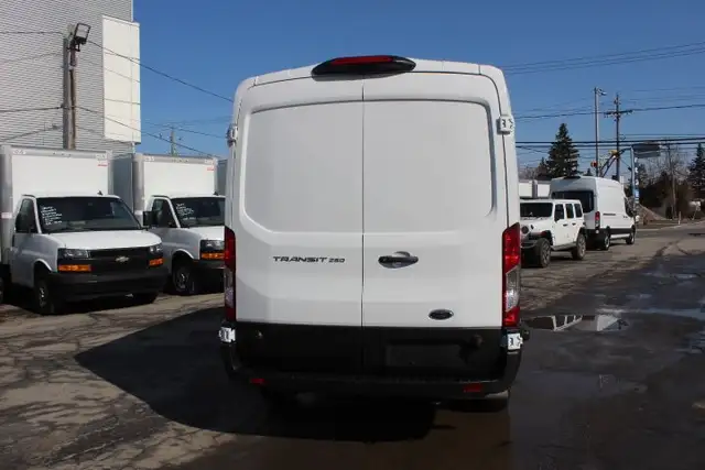 Ford Transit Cargo Van T-250 148' MEDIUM ROOF 32.000 KM 1 SEUL P - Photo 7