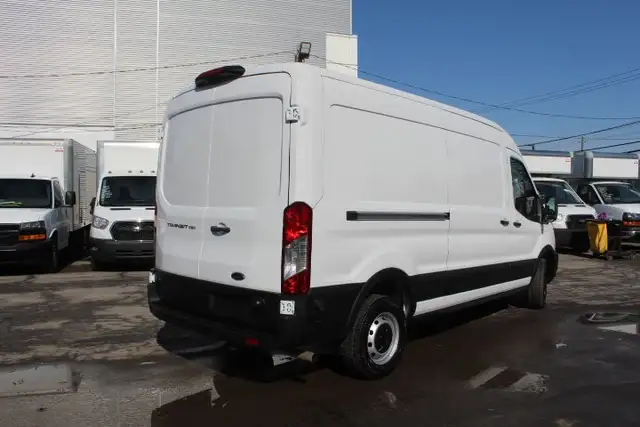 Ford Transit Cargo Van T-250 148' MEDIUM ROOF 32.000 KM 1 SEUL P - Photo 8
