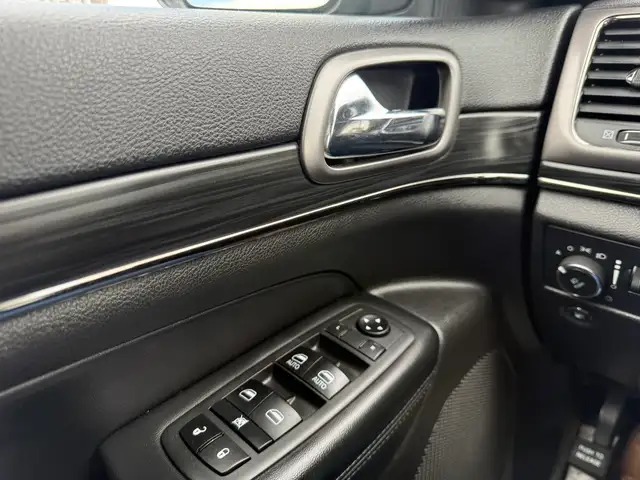 2020 Jeep Grand Cherokee LIMITED X! 4X4! SUNROOF! CLEAN CARFAX! - Photo 26