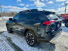2019 Toyota RAV4 CLEAN CARFAX! AWD! TRAIL! SUNROOF! LEATHER! - Photo 5
