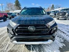 2019 Toyota RAV4 CLEAN CARFAX! AWD! TRAIL! SUNROOF! LEATHER! - Photo 8