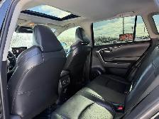 2019 Toyota RAV4 CLEAN CARFAX! AWD! TRAIL! SUNROOF! LEATHER! - Photo 16