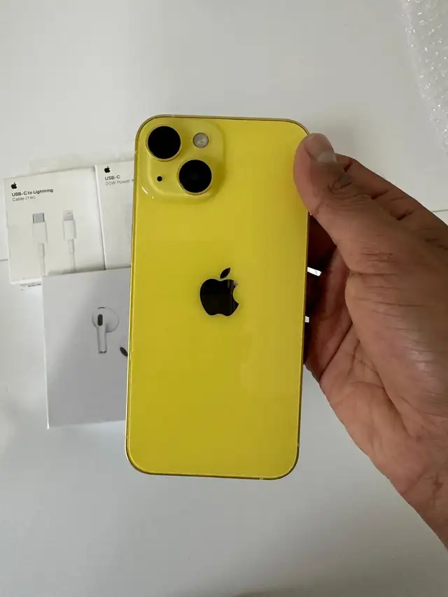 iPhone 14 128gb Yellow Accessories Pkg/Delivery - Photo 3