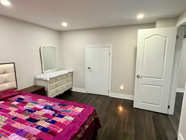2 Bedroom Fully Furnished Legal Basement for Rent - Photo 3