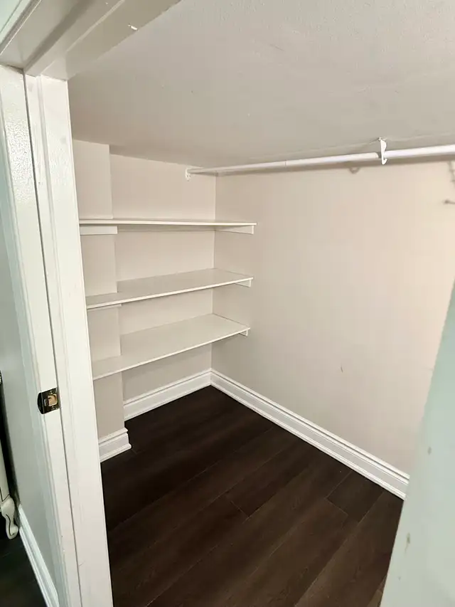 2 Bedroom Fully Furnished Legal Basement for Rent - Photo 4