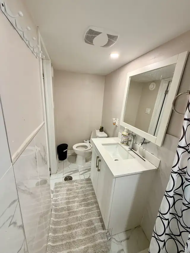 2 Bedroom Fully Furnished Legal Basement for Rent - Photo 7