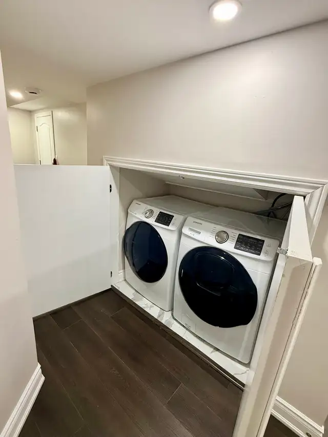 2 Bedroom Fully Furnished Legal Basement for Rent - Photo 9