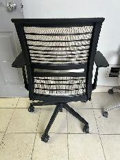 Steelcase Think V2 Chair-Fixed Arms! - Photo 3
