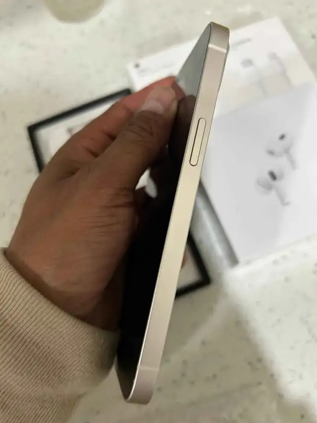 iPhone 13 128gb White Airpods/Fast Charger/Delivery - Photo 4