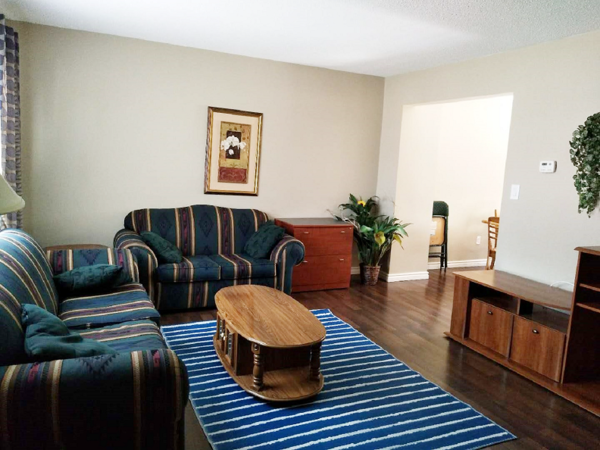 Room to share Wonderland/Sarnia May 01 - Photo 2