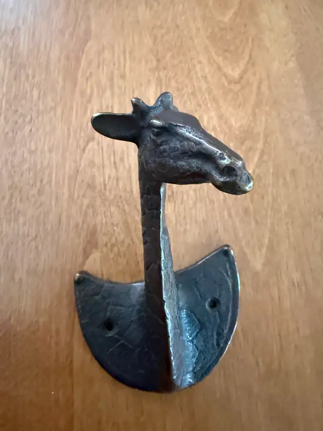 Giraffe Coat Hook - Photo 2