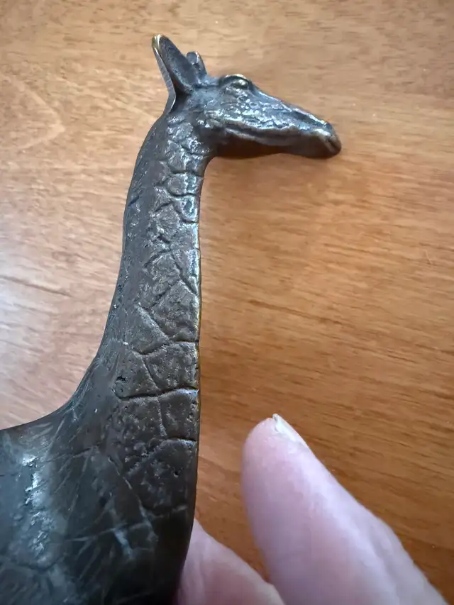 Giraffe Coat Hook - Photo 4