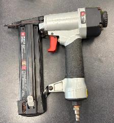 Porter Cable 18ga Brad Air Nailer (Model: ns2in1 ) - Photo 2