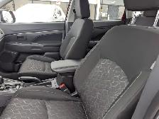 2022 Mitsubishi RVR ES AWD  GREAT WARRANTY! - Photo 9