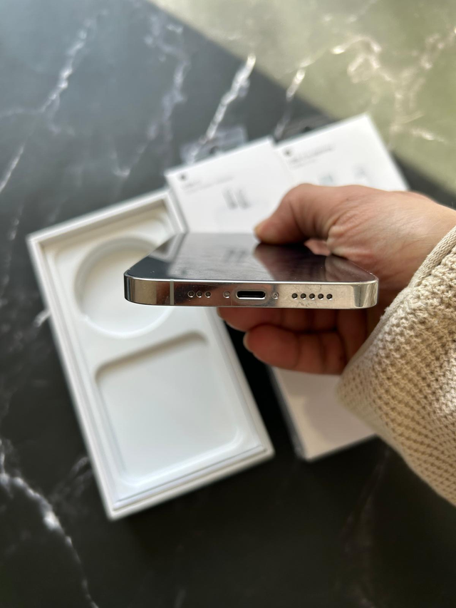 iPhone 12 Pro 128GB Airpods/Charger Set/Delivery - Photo 3