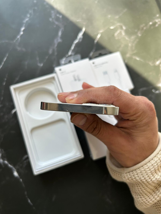 iPhone 12 Pro 128GB Airpods/Charger Set/Delivery - Photo 6