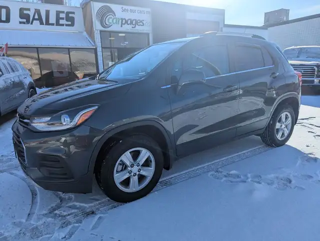 2019 Chevrolet Trax LT AWD WITH APPLE CARPLAY! - Photo 2